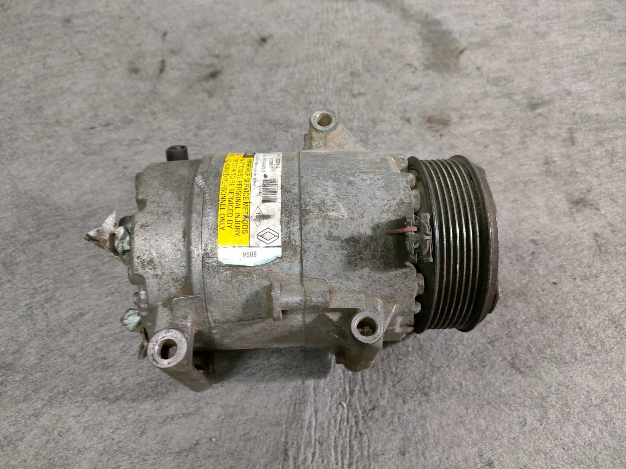 Espace IV Laguna II 2,0Turbo sprężarka klimatyzacji