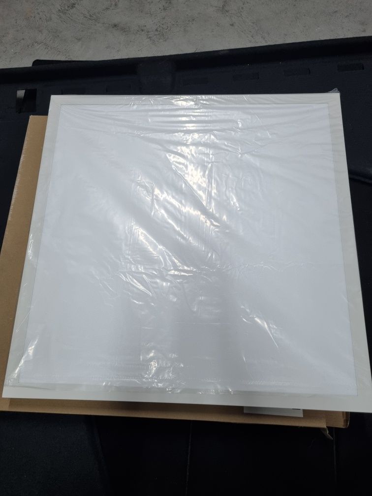 Plafon kwadratowy Smartled 60 x 60 x 3,8 cm biały