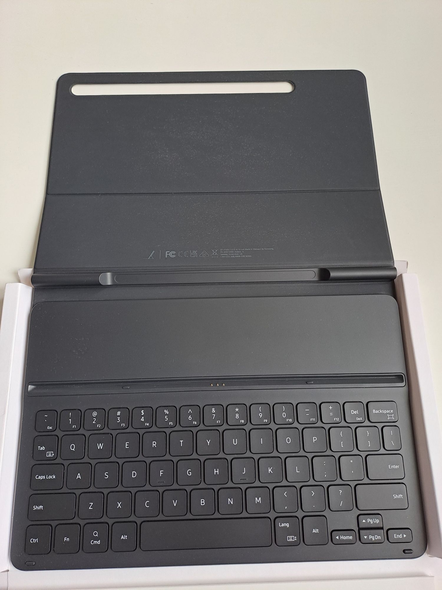 Etui Cover Keyboard Slim Galaxy Tab S8 / Tab S7