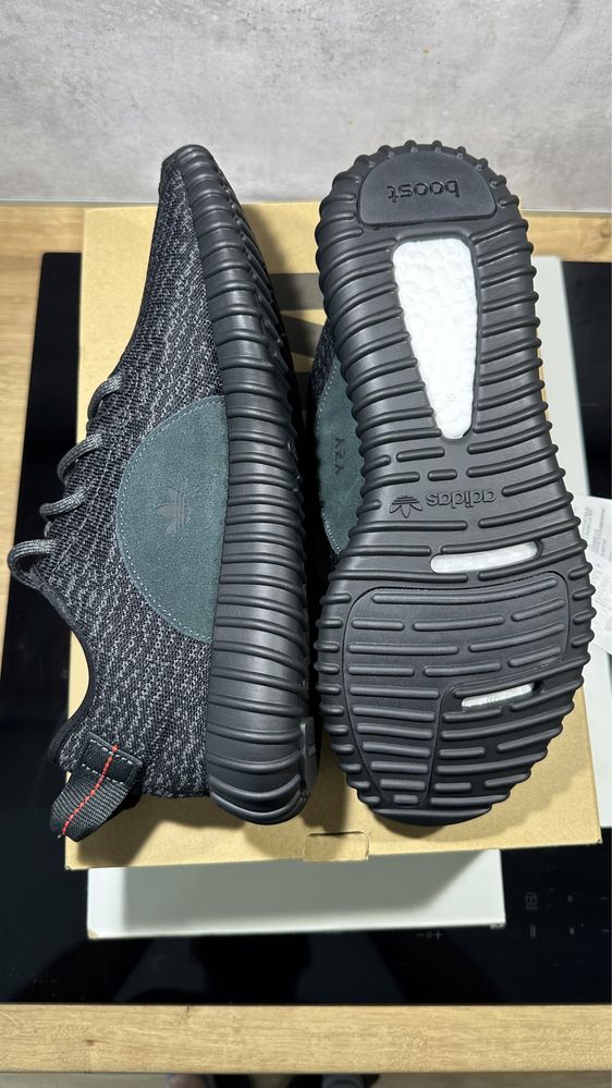 Adidas Yeezy Boost 350 Pirate Black