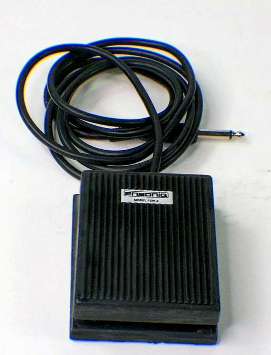 Педаль  для клавиатуры Ensoniq FSW-2,  и Cherub WTB 005