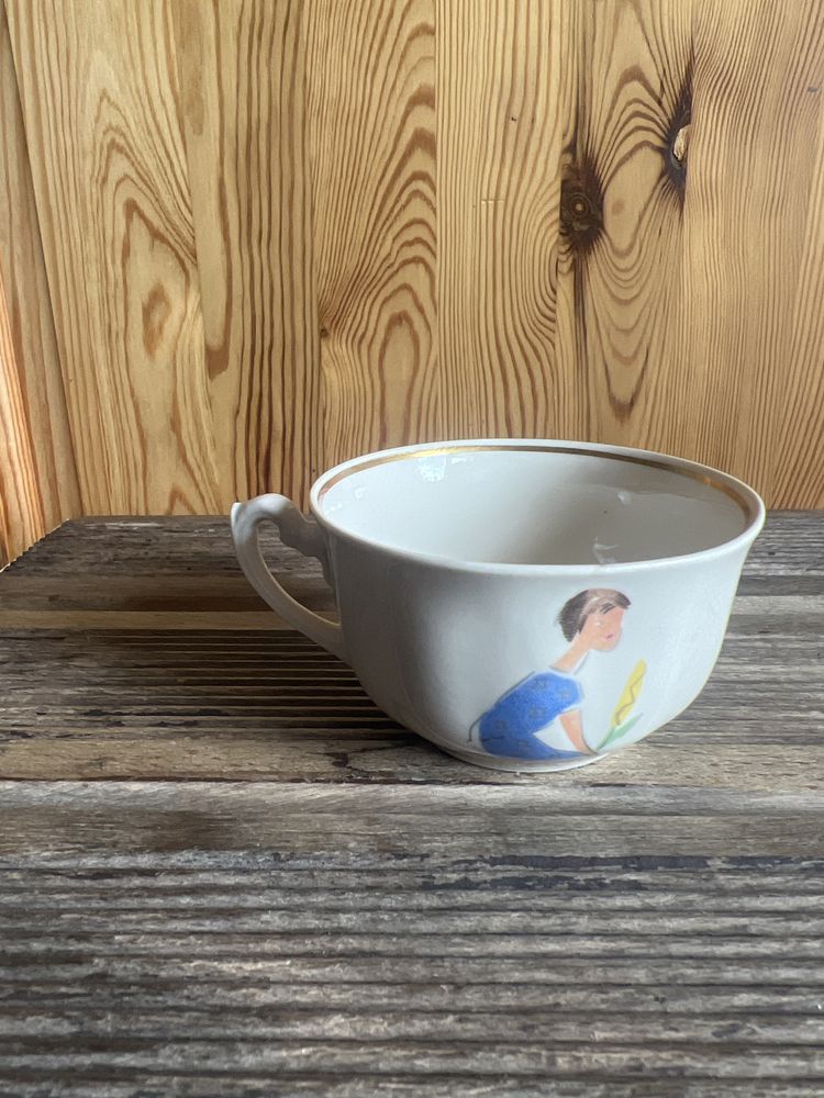 Sprzedam sygnowaną porcelanową filiżankę Chodzież, prl vintage