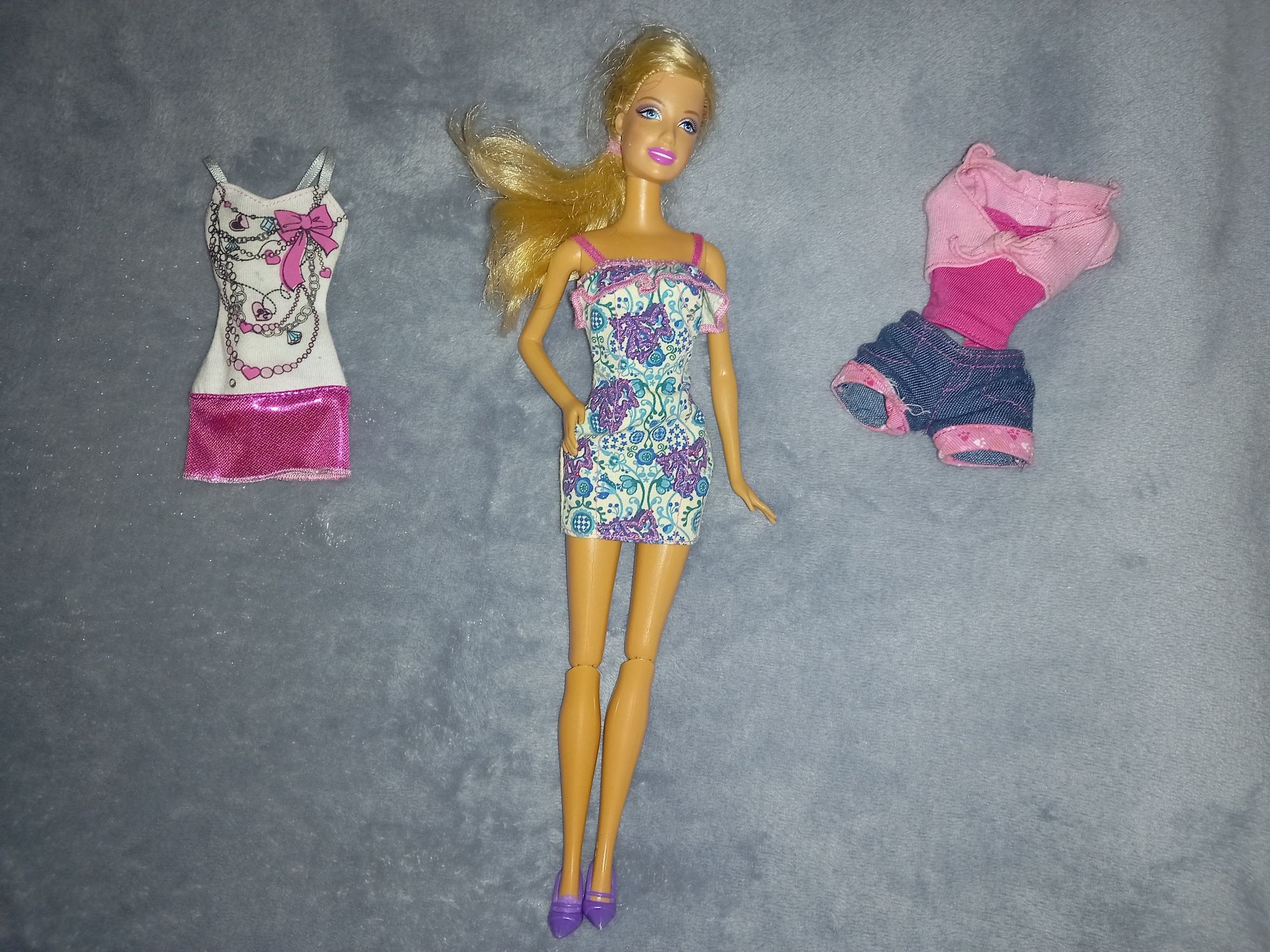 Mattel lalka Barbie z ubrankami