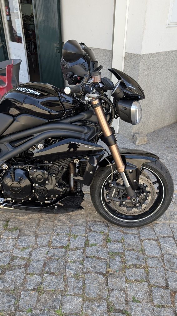 Triumph Speed Triple 1050 94