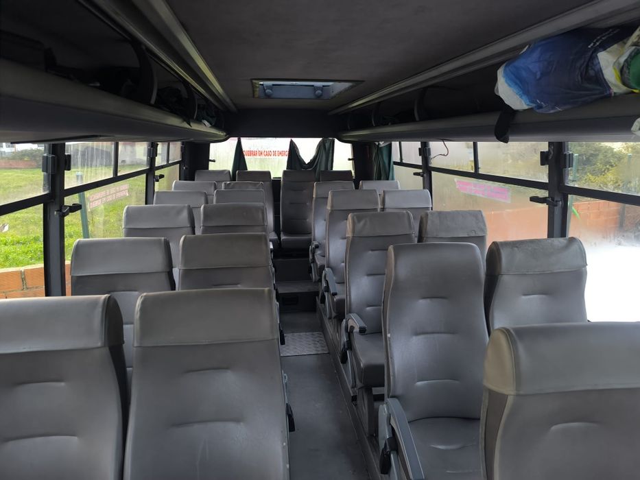 Autocarro 28 lugares