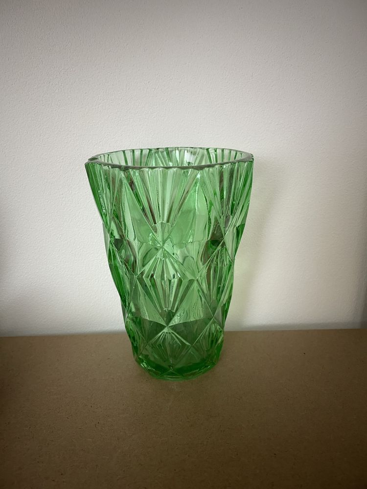 Zielony wazon Vintage Lausitzer Glas 1969