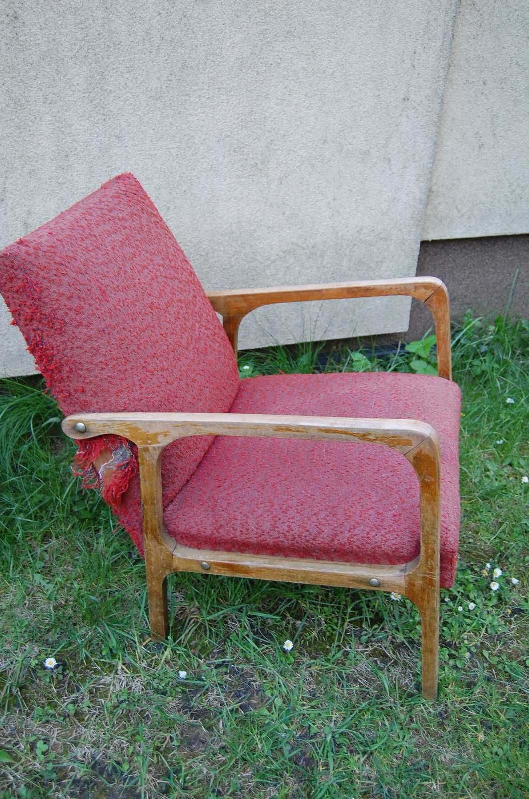 Stary fotel 04-B w oryginalnym stanie. PRL. Vintage.