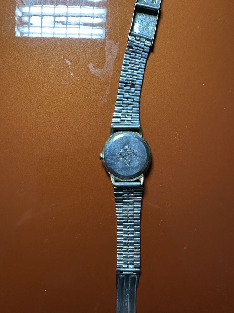 Relógio de corda Cauny 2000, com 17 rubis