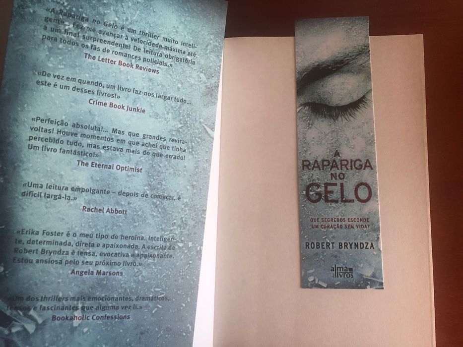 Livro Autografado Robert Bryndza “A Rapariga no Gelo”