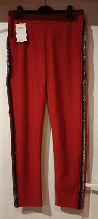 Spodnie dresowe  czerwone