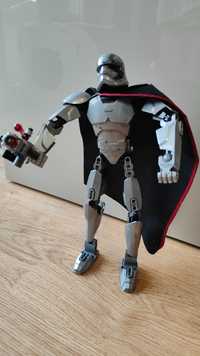 Lego 75118, Kapitan Phasma