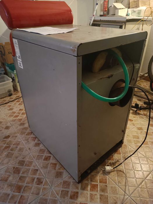 Caldeira Ferroli Aq. Central Gasóleo + depósito 1000 Litros