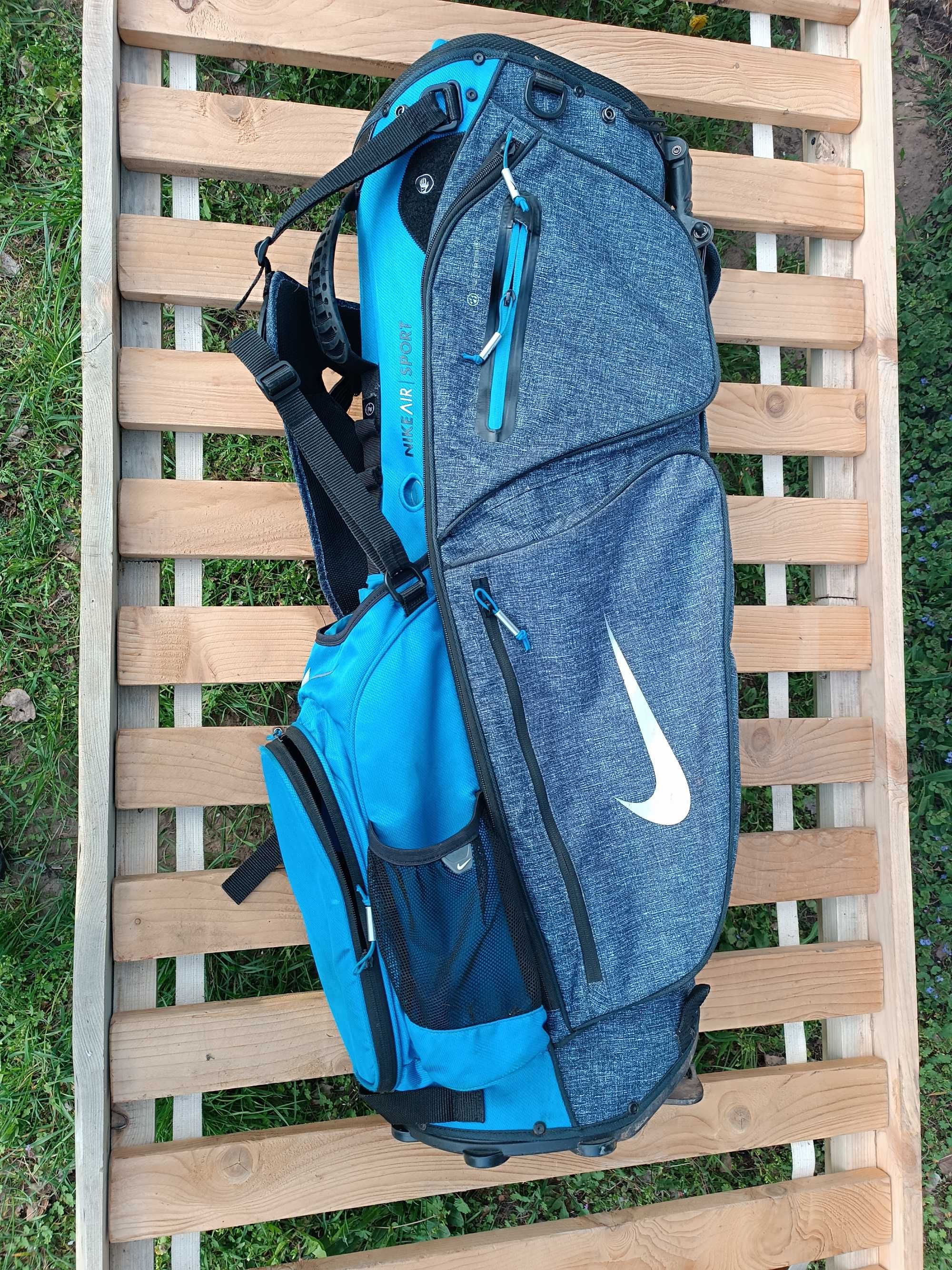 Nike Air Sport Carry III torba na kije golfowe