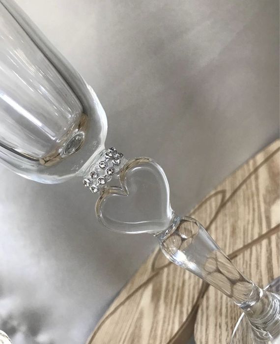 Набір бокалів з сердечком