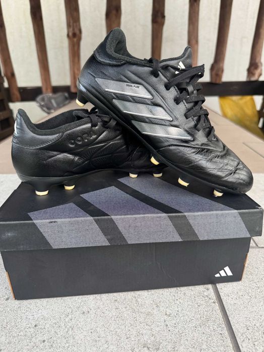 Buty piłkarskie korki adidas 39.1/3