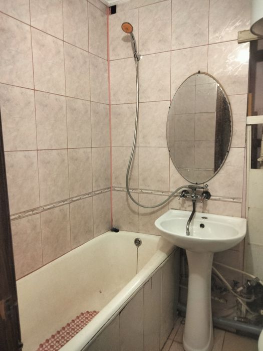 Здам 1 кім.кв.1пов 5 пов.3500 гр