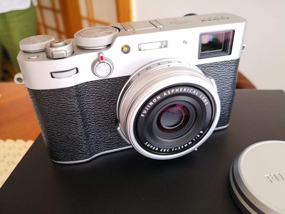 Máquina fotográfica Fujifilm X 100V