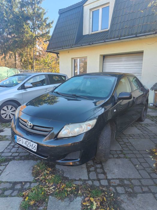 Toyota Corolla sedan 1.6 benzyna + gaz