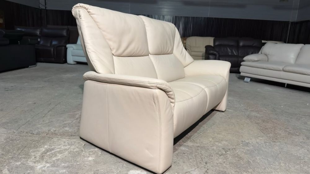 Шкіряний не розкладний диван. Кожаный не раскладной комплект