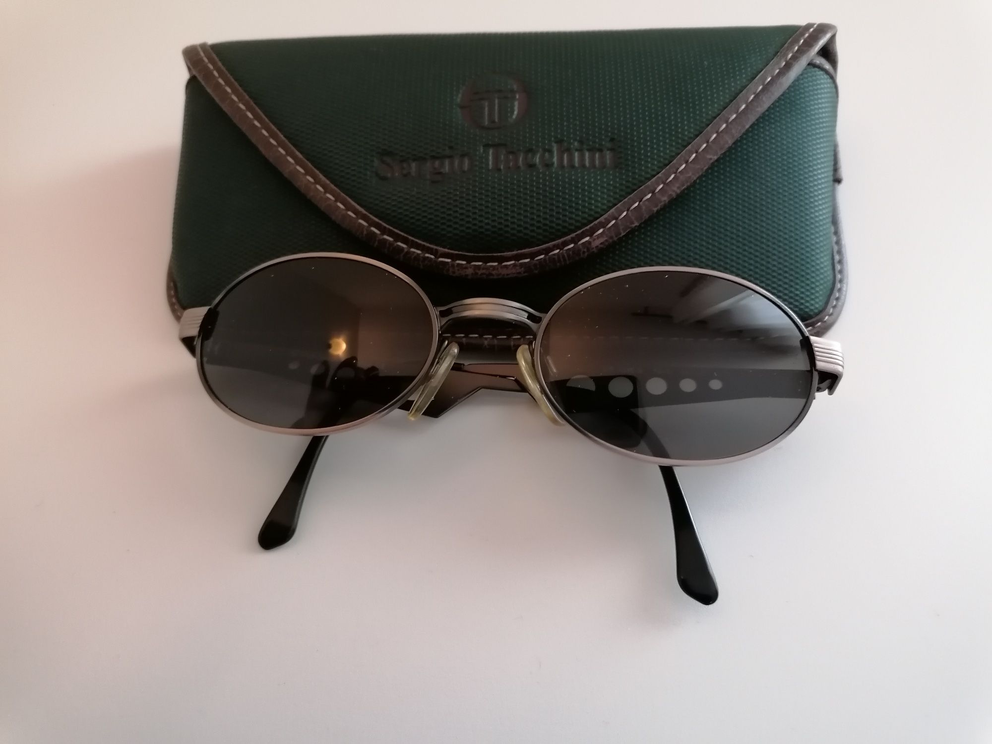 Óculos de sol, UV marca  Sérgio Tacchini