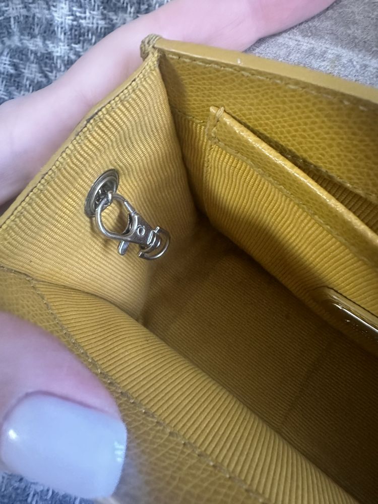 Furla metropolis