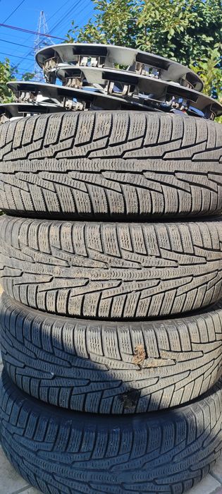 215/60/16 зима Nokian с дисками и колпаками