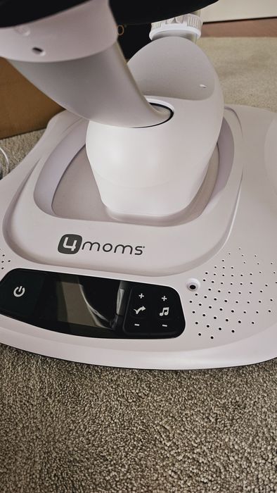 4 moms mamaRoo 4