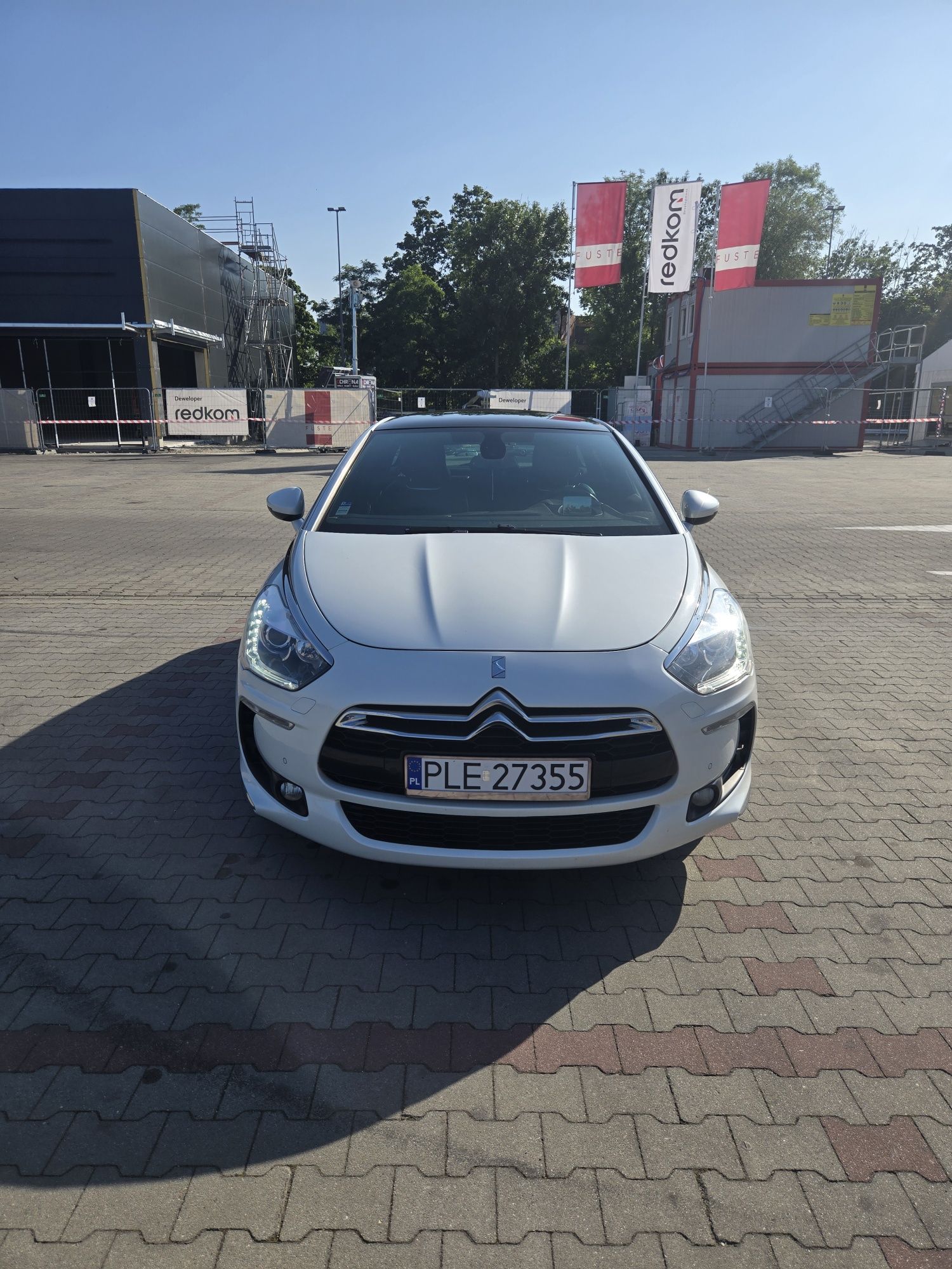 Citroen DS5 2.0 HDI Hybrid4. Android