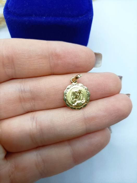 Zawieszka, medalik ze złota, złoto pr 585