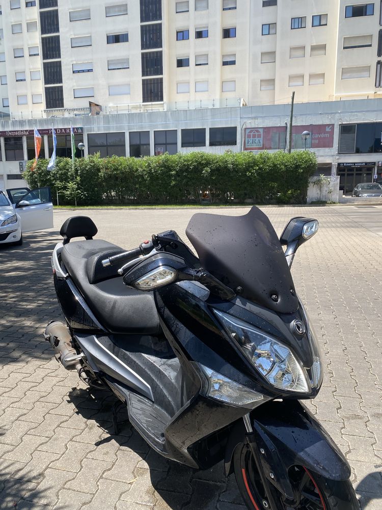 Moto Sym GTS 2016