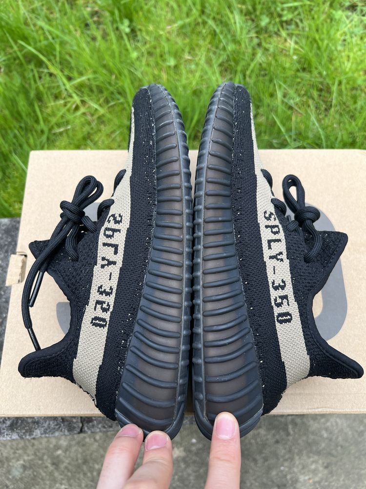 Adidas Yeezy Boost 350 V2 Core Black Green 2016 OG sneakersy 39 1/3