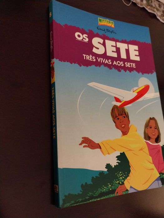 “Os Sete - Três Vivas aos Sete”, de Enid Blyton (O Clube dos Sete - 8)
