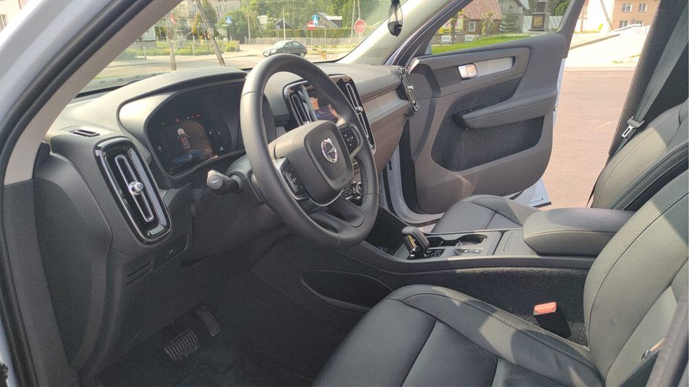 Volvo XC 40 Mild Hybrid 5000 km przebiegu