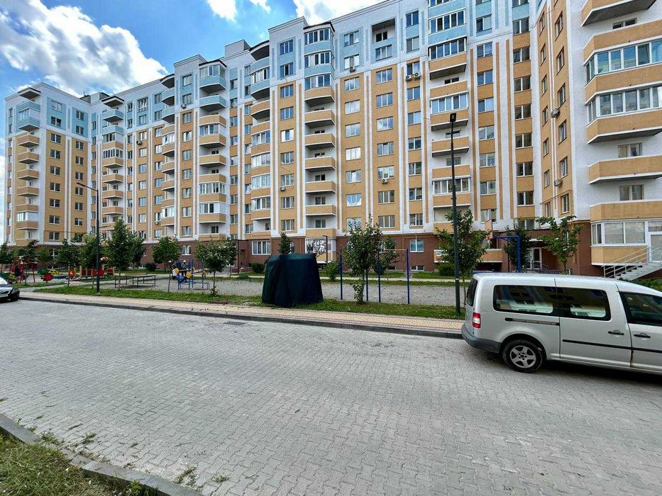 Готова до ремонту квартира з запущеними комунікаціями, газове опалення