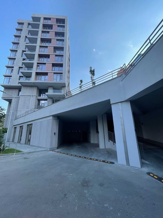 Продам  паркоместа в ЖК - К12, Моцарт, Женева2