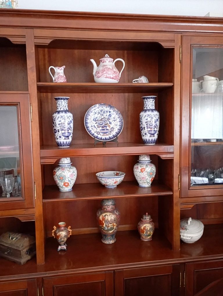 Armário de Cerejeira Maciça Vintage