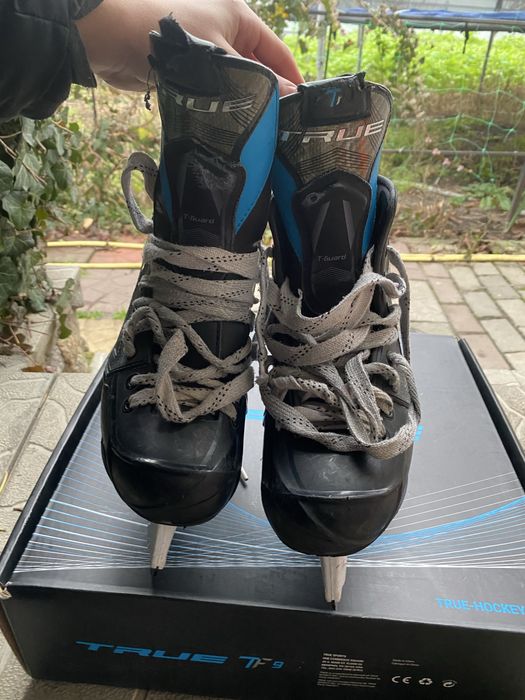 Коньки True TF 9