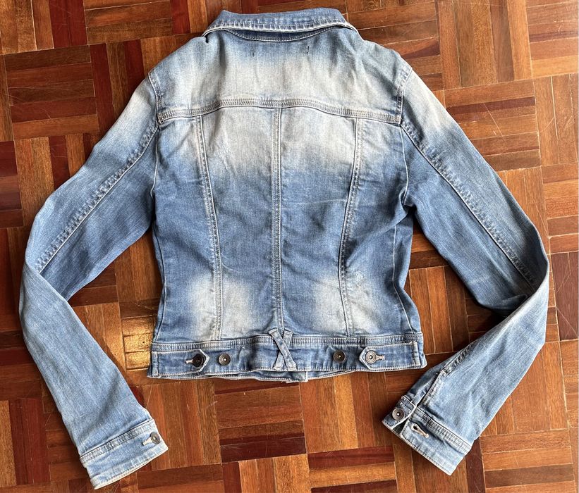 Casaco de ganga com zonas claras (Stradivarius, tamanho M)