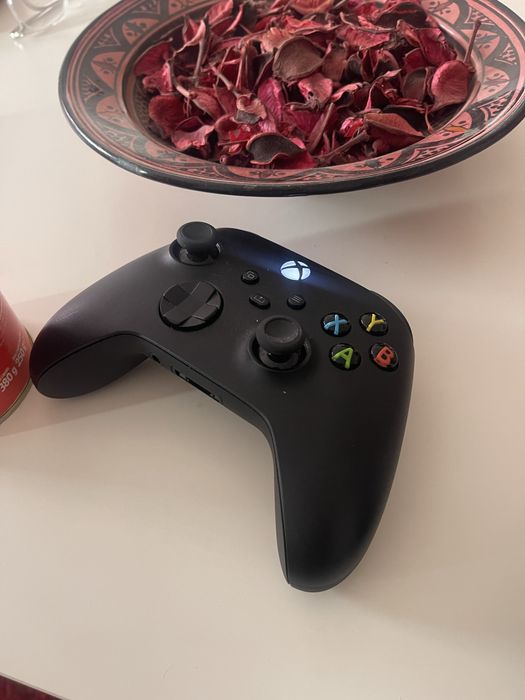 Gamepad Microsoft Xbox Wireless Carbon Black + Cabo USB-C como novo