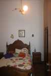 Cama antiga em bom estado