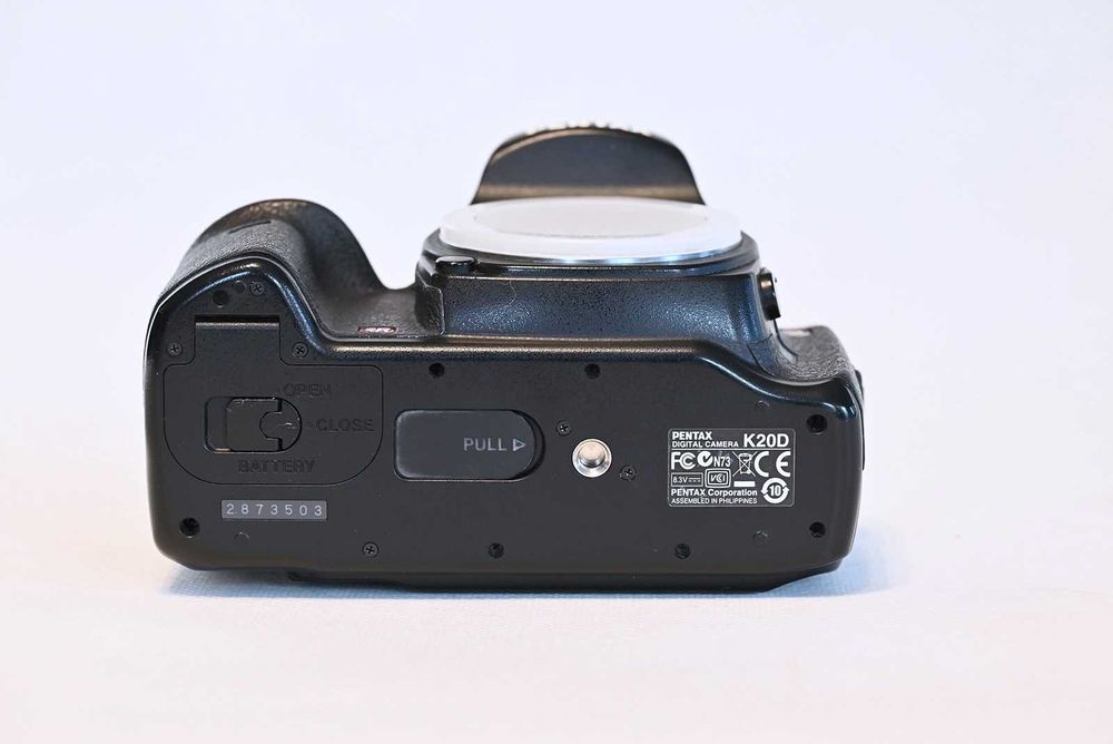 APARAT Lustrzanka cyfrowa PENTAX k20d + OBIEKTYW + GRRIP