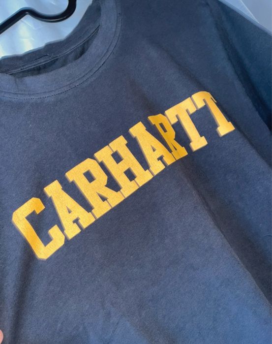T-Shirt Carhartt Amarela e Preta