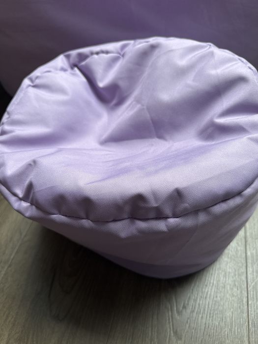 Pufa XL z podnóżkiem