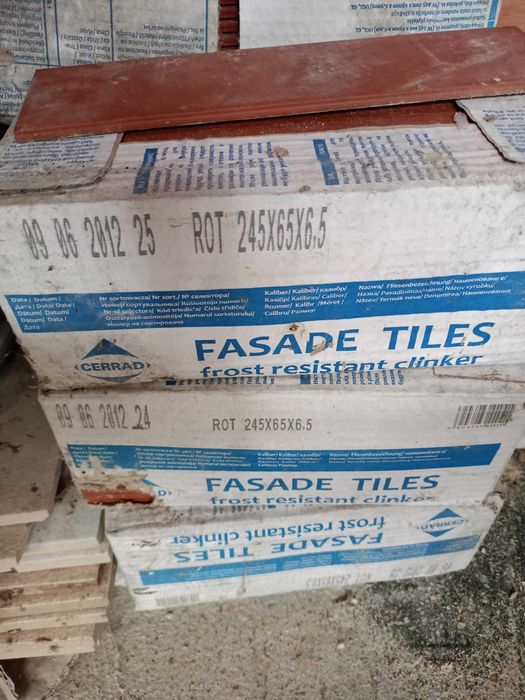 Płytki ceramiczne elewacja gładka rott