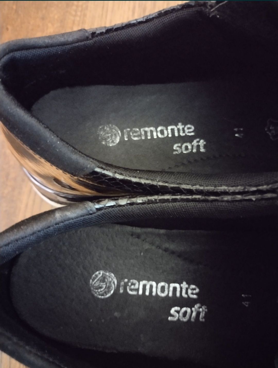 Кроссовки,кожа, REMONTE SOFT,р.41, стелька 26.5см.