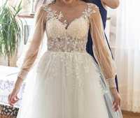 Suknia Ślubna z brokatowym tiulem
