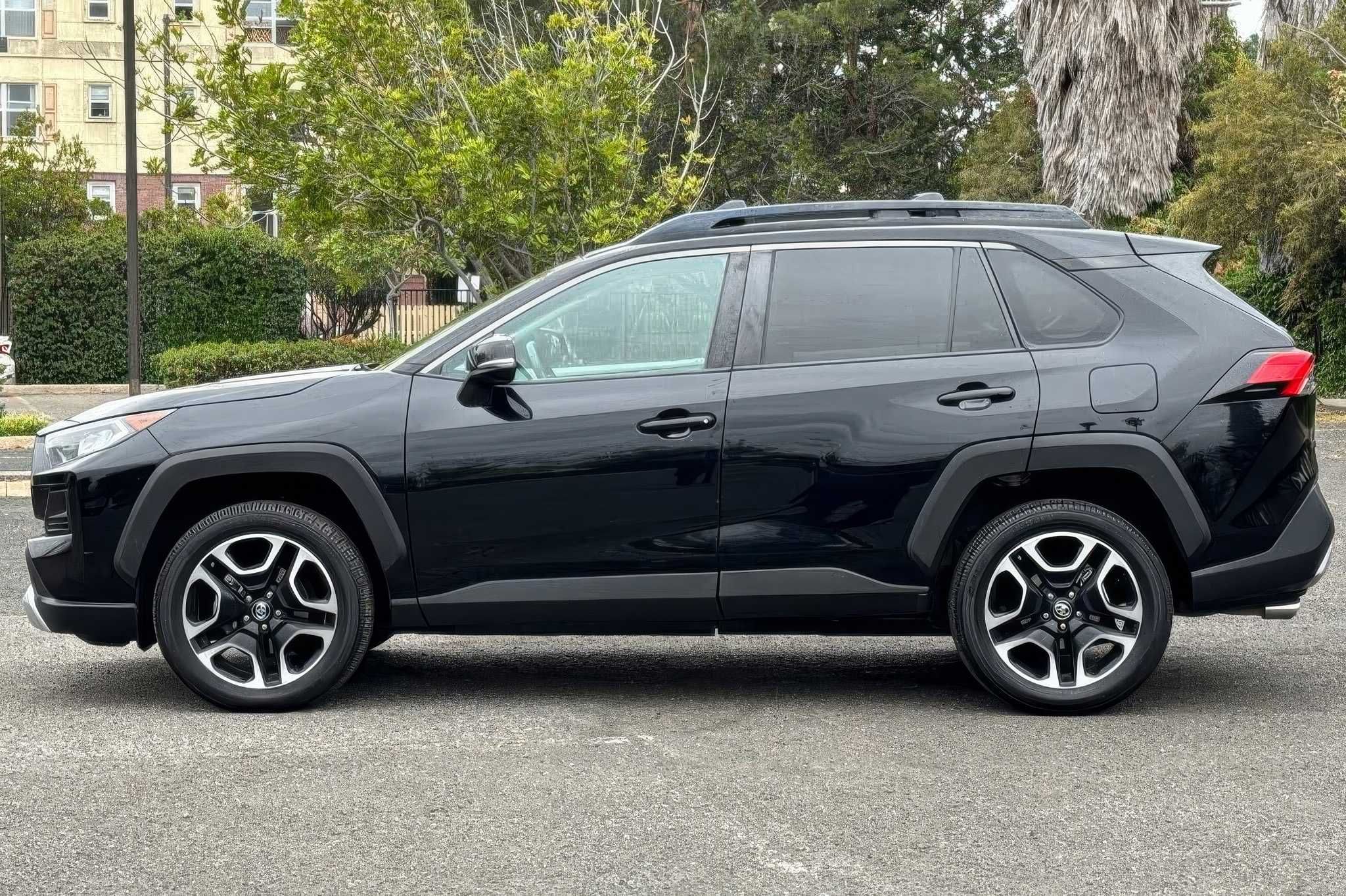 2019 Toyota RAV4 Adventure