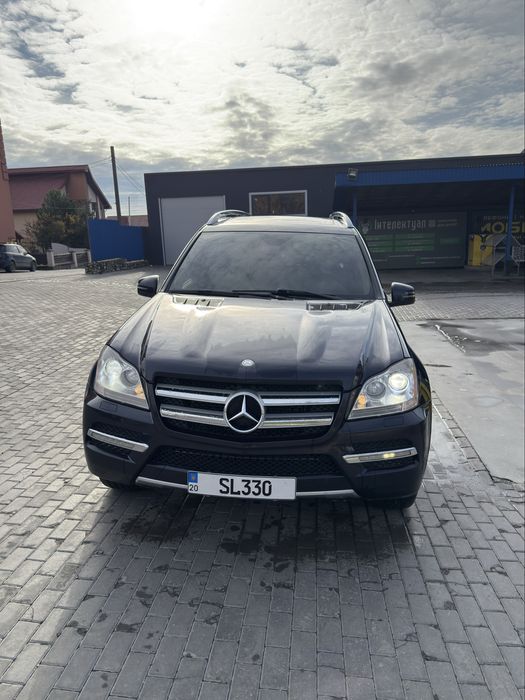 Продаю чудовий сімейний автомобіль — Mercedes-Benz GL 350 4MATIC!
