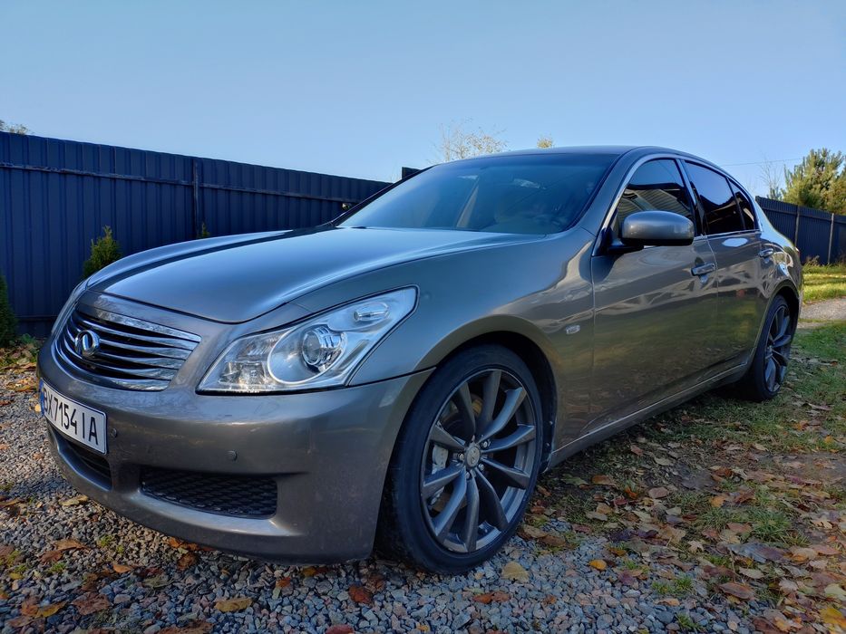Infiniti g35 awd
