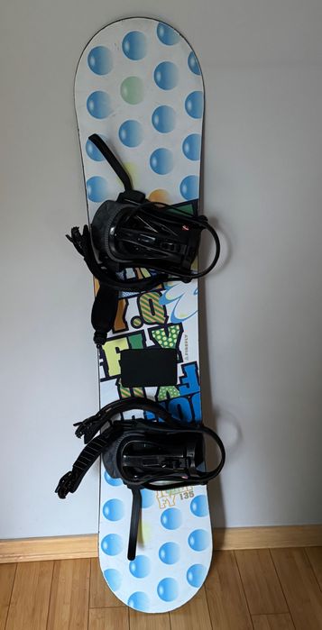 deska snowboardowa FIREFLY z wiązaniami